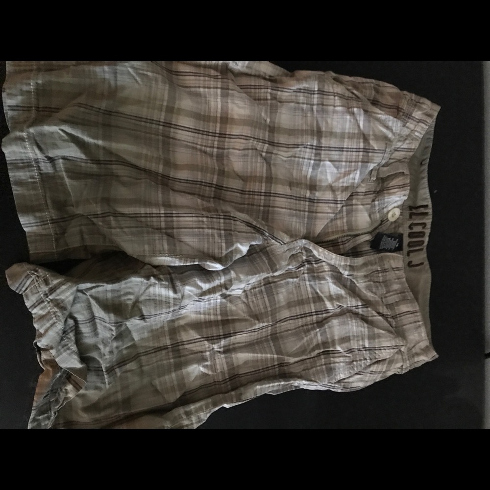 plaid shorts